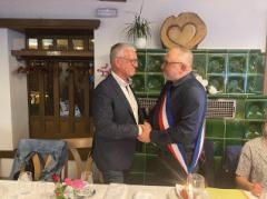 Bürgermeister Uwe Gaiser und Gilles Augereau, Bürgermeister von Véretz