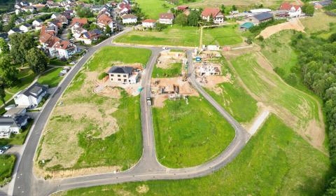 Die rot markierten Bauplätze werden von der Stadt Oppenau vermarktet.